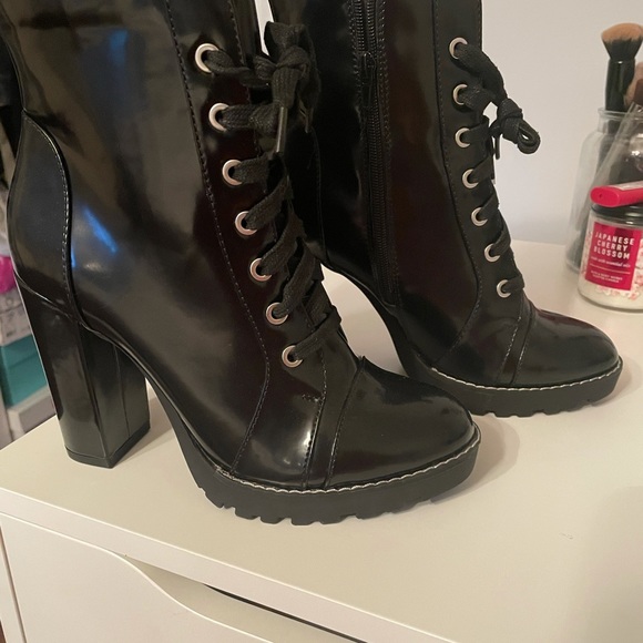 Call it Spring leather boots - Picture 4 of 4